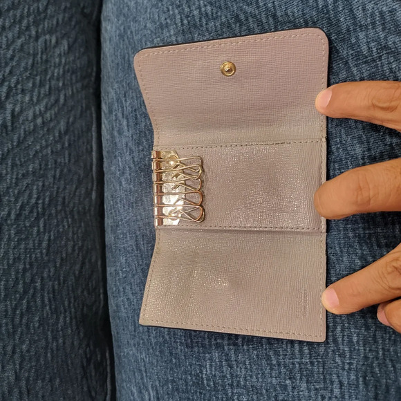 Furla Key Holder with the Box, card and Dust Bag.. Original - Picture 2 of 5